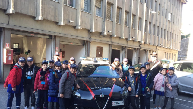 Sanremo: visita alla caserma dei Carabinieri per gli alunni della ... &copy; Creative Commons