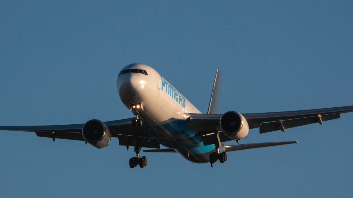 Miami Aereo Cargo Amazon Fuori Pista 5 Morti E Diversi Feriti miami-aereo-cargo-amazon-fuori-pista-5-morti-e-diversi-feriti