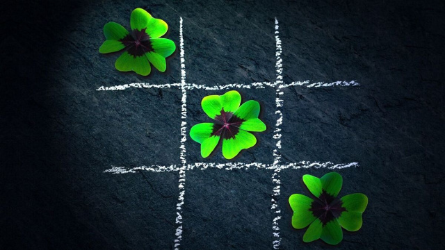 Dei quadrifogli allineati (&copy;pixabay.com)