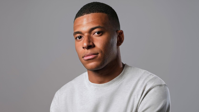 Kylian Mbapp&eacute; ha un nuovo orologio blu che potrebbe finalmente ... &copy; Creative Commons