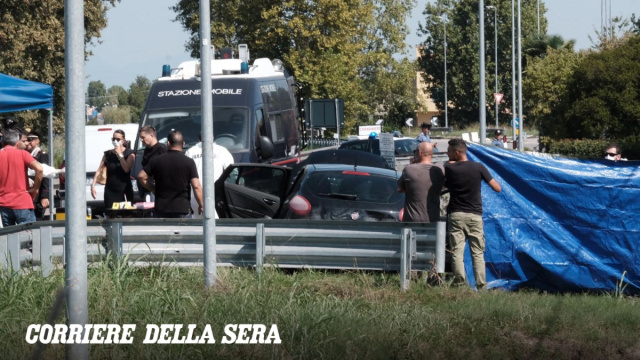 Auto senza targa trovata in un fiume: all'interno un cadavere con ... &copy; Creative Commons