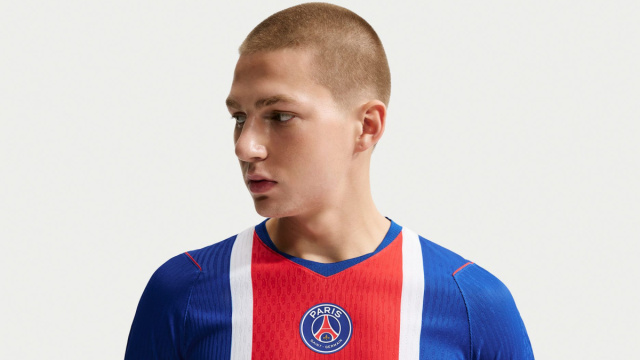 Maglia da calcio ufficiale Nike Aero-FIT Paris Saint-Germain 2026 ... &copy; Creative Commons
