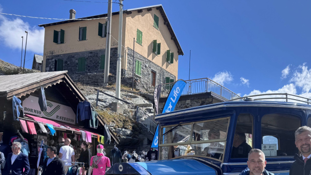 Passo dello Stelvio, potenziati collegamenti autobus ... &copy; Creative Commons