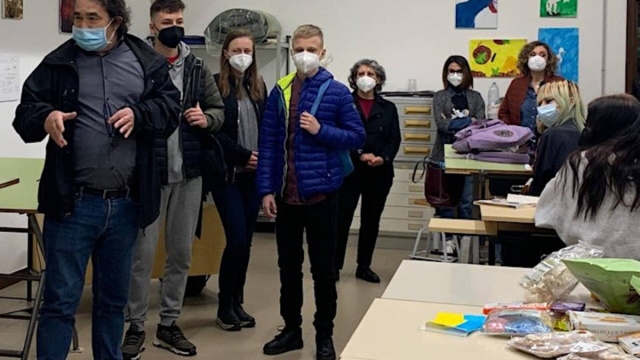 Primo giorno di scuola all'Artistico per due studenti giunti dall ... &copy; Creative Commons