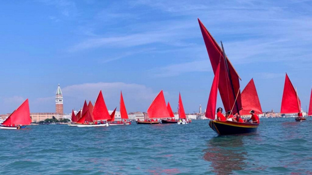 Rosso Venezia. Vi raccontiamo &ldquo;via mare&rdquo; la Red Regatta di Melissa ... &copy; Creative Commons