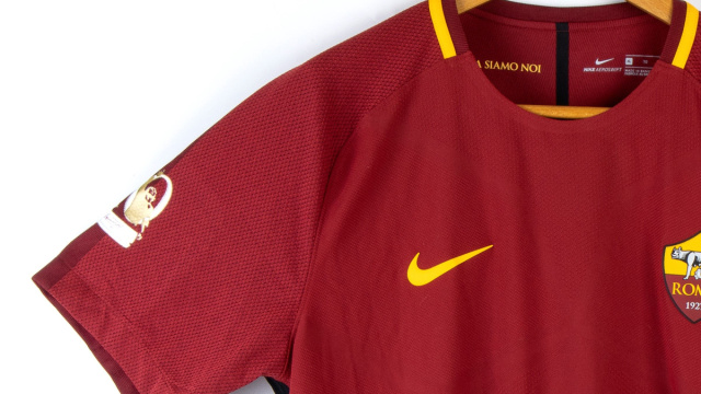 Totti, Francesco - Maglia n.10 autografata - Asta Memorabilia ... &copy; Creative Commons
