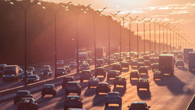 Traffico congestionato dalla Tangenziale di Napoli al centro citt&agrave;.