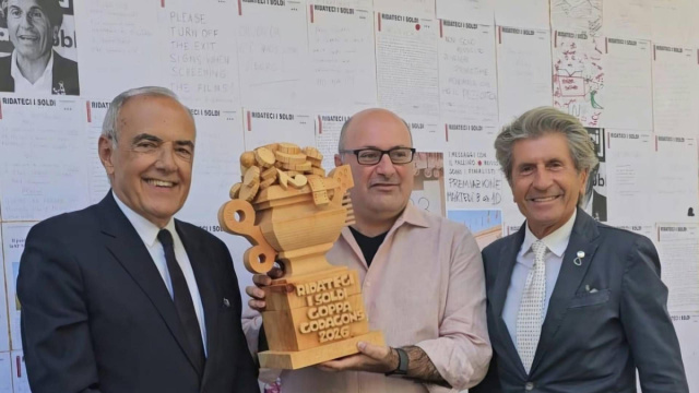 Venezia: Coppa Codacons a Poletti per The Echo Bathroom &copy; Creative Commons