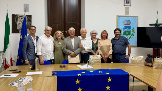 VENTOTENE, RINNOVATO GEMELLAGGIO TRA COMUNI E FONDAZIONI PER LA ... &copy; Creative Commons