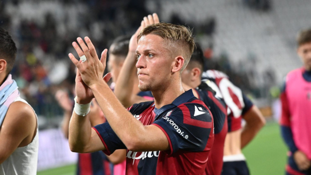 Karlsson al Servette FC &ndash; Bolognafc &copy; Creative Commons
