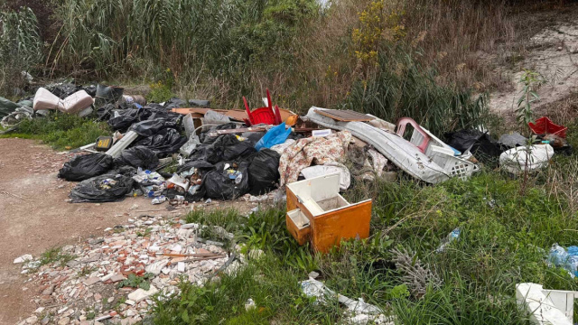 L'abbandono dei rifiuti e la discarica abusiva sono reati ... &copy; Creative Commons