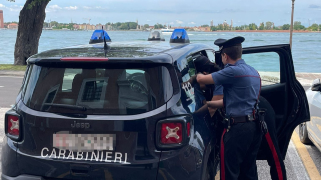 Lido di Venezia, i Carabinieri denunciano 33enne tunisino per ... &copy; Creative Commons