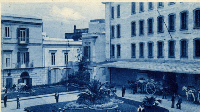 Palazzo Fienga in Torre Annunziata (seconda met&agrave; del XIX sec.): da ... &copy; Creative Commons