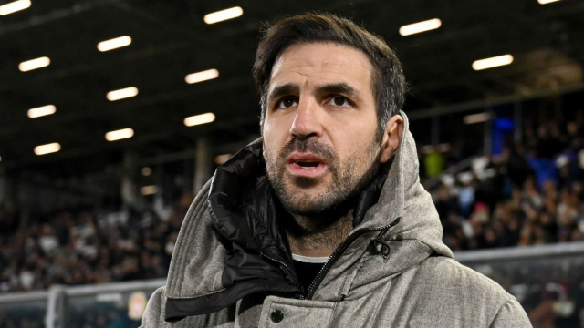 Perch&eacute; Cesc Fabregas non &egrave; in panchina per Roma-Como? Squalificato ... &copy; Creative Commons