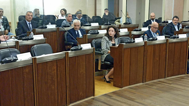 Regione Basilicata, i lavori del Consiglio regionale &ndash; Oltre Free ... &copy; Creative Commons