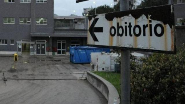 Ragazzo si risveglia durante la sua veglia funebre, poi muore di nuovo