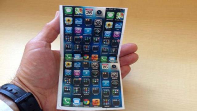 iPhone pieghevole: Apple deposita il brevetto
