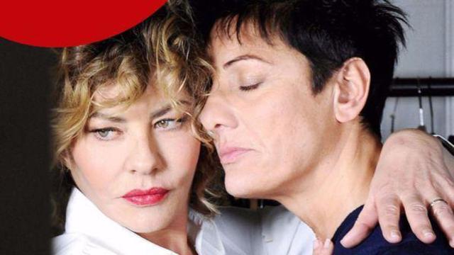 La Grimaldi rivela, dunque, che la sua 'trasformazione' da etero a lesbica