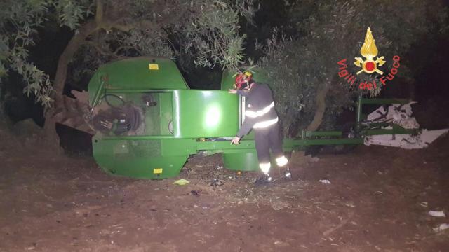 Maida, si ribalta con il trattore: muore giovane lametino