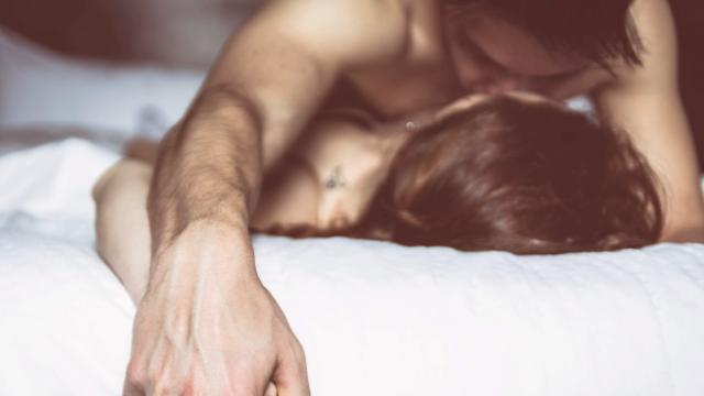 Vídeo: saiba o que não fazer na hora de beijar alguém