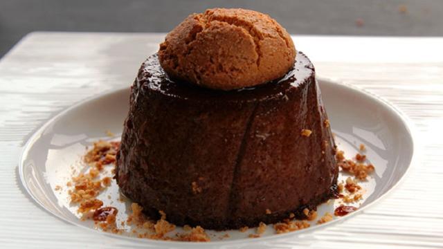 Pochi semplici passi per fare il Bonet, tipico budino piemontese