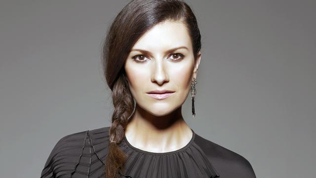 Laura Pausini si commuove su Instagram