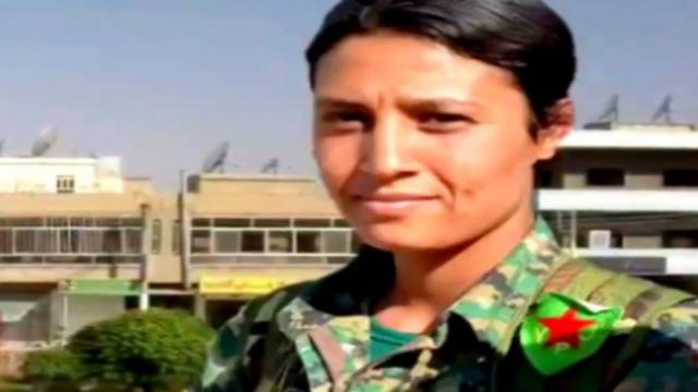 Giovane curda massacrata e ripresa con il cellulare