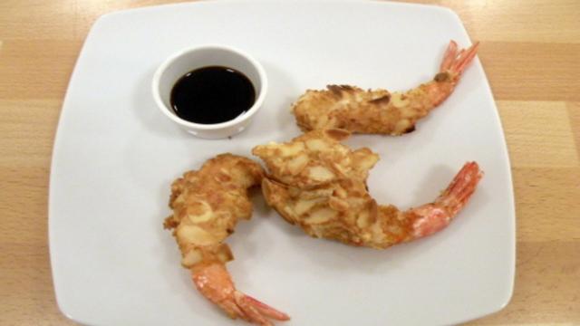 Gamberi alle mandorle: un gustoso piatto da preparare velocemente