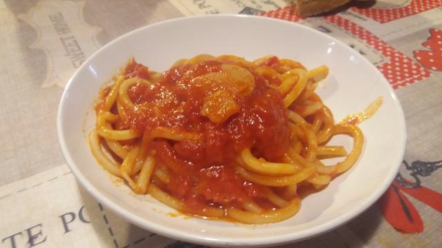 Pici all’Aglione della Valdichiana: un primo piatto toscano