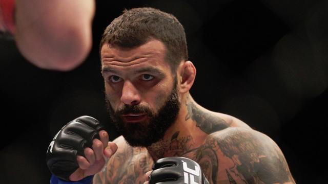 Alessio Sakara: Sconfitto ai pesi massimi MMA, ma vincitore di solidarietà