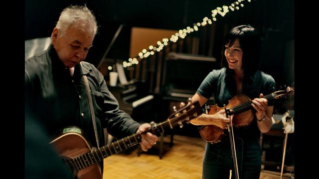 John Prine and CBS' John Dickerson share special musical moment