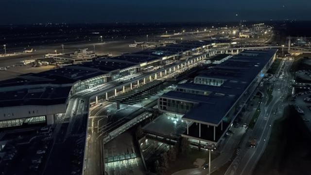 Malpensa: velivolo sconosciuto sui radar, voli dirottati 