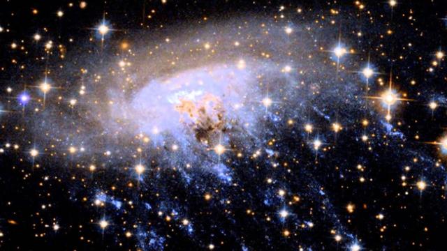 Nasa, scoperta una nova galassia a forma di 'medusa'