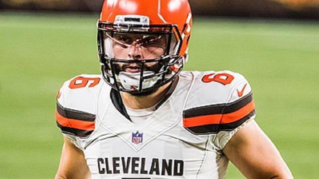 Baker Mayfield is compared to Brett Favre quite favorably by former receiver