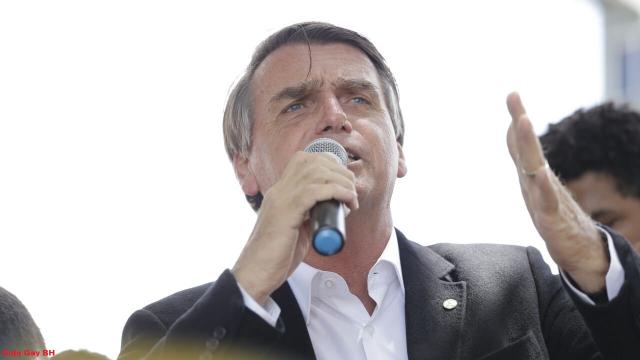 Presidente Jair Bolsonaro questiona STF