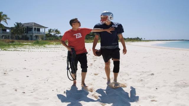  Tom Brady Training At The Beach, Photos Are Going Viral