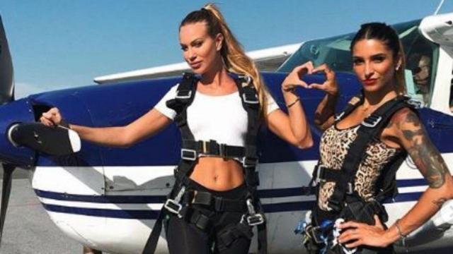 GF 16, Erica Piamonte si lancia 'nel vuoto' con il paracadute con Taylor Mega