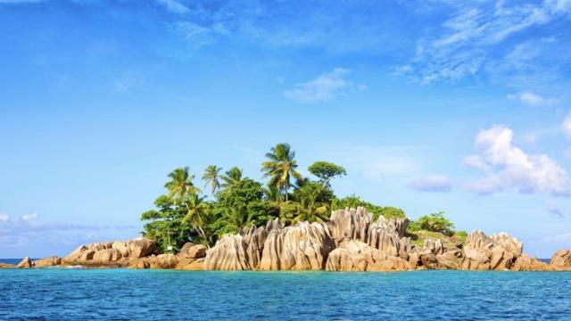 Spy fa i nomi dei Vip 'rimbalzati' da Temptation Island Vip