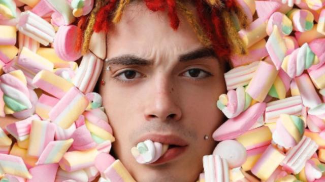 Drefgold, marijuana e hashish in casa: a processo il trapper