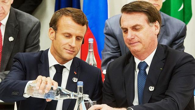 Presidente foi criticado após comentário em publicação sobre esposa de Macron