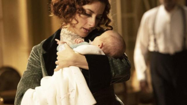 Una vita, spoiler: Samuel seduce Lucia per ottenere il suo denaro