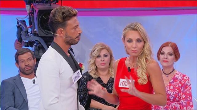U&D, Veronica lascia una porta aperta ad Armando: 'Non voglio farmi condizionare'
