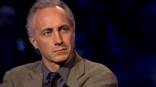 Travaglio in un editoriale: 'Abolire i 5 Stelle'