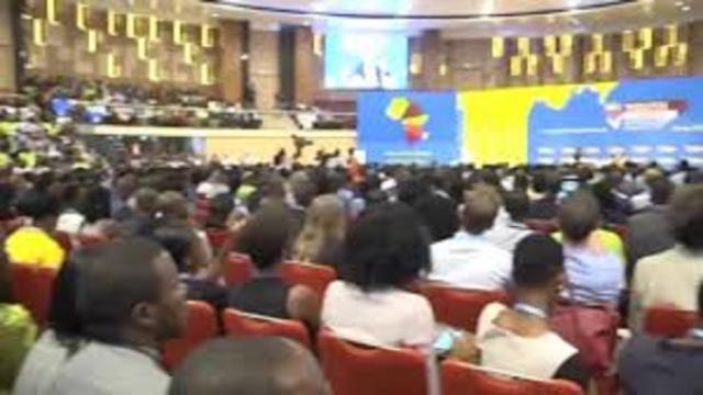 Mounouna Foutsou promouvoit l'entreprenariat au Cameroun