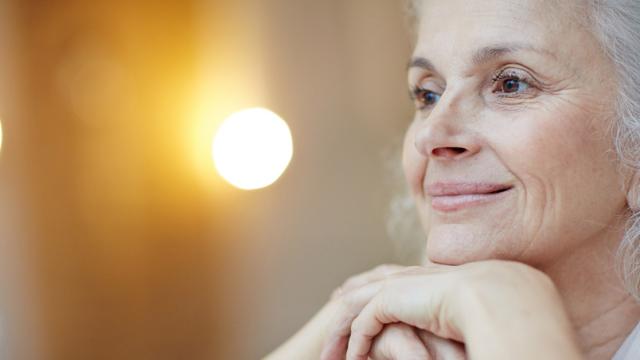 Creme caseiro feito com película de ovo , anti-rugas e alisa a pele