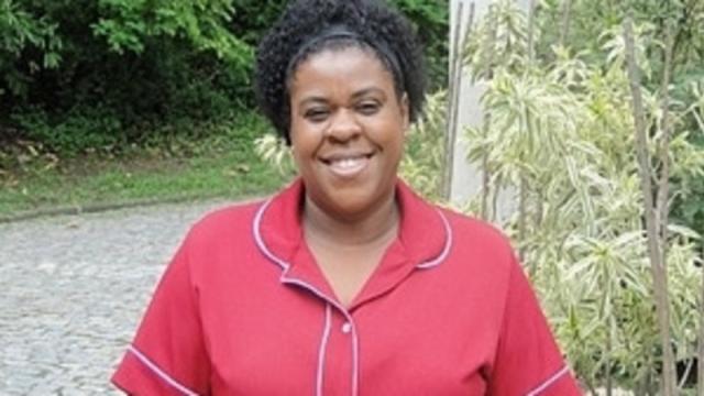 Cacau Protásio presta depoimento na delegacia sobre insultos racistas