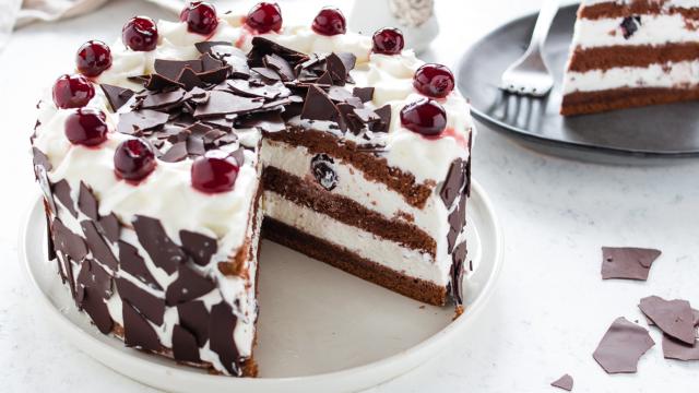 Ricette: Torta Foresta Nera, il dolce di origine tedesca gustoso al palato