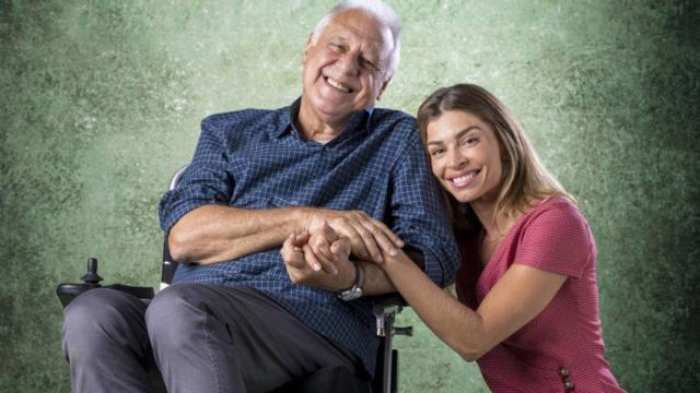 Bom Sucesso: Alberto morre e volta para falar com Paloma