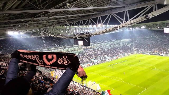 Juve, tifosi della Curva Sud contro la società che adotta restrizioni nei loro riguardi