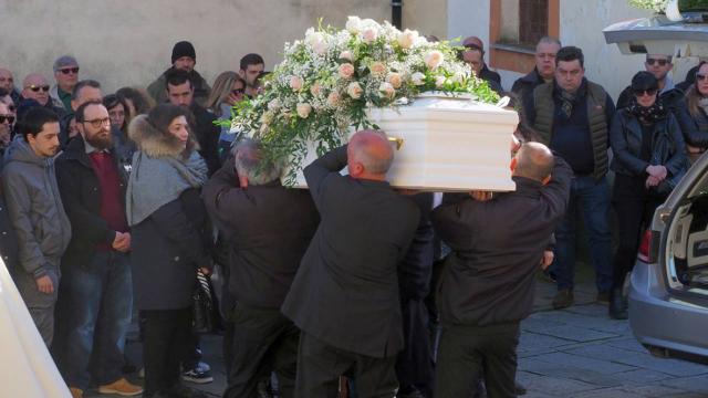 Si sono svolti i funerali di Giorgia Gallo e Andrea Rapallini 